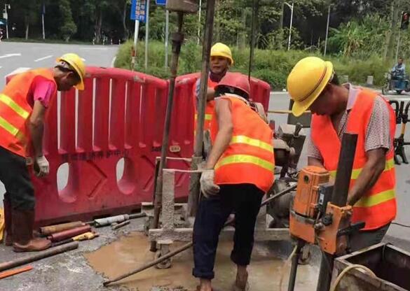 东光一路面注浆加固