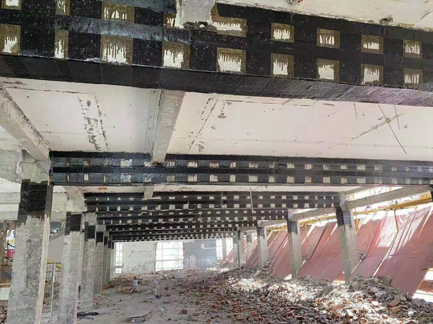 东光碳纤维加固对症处理好房屋